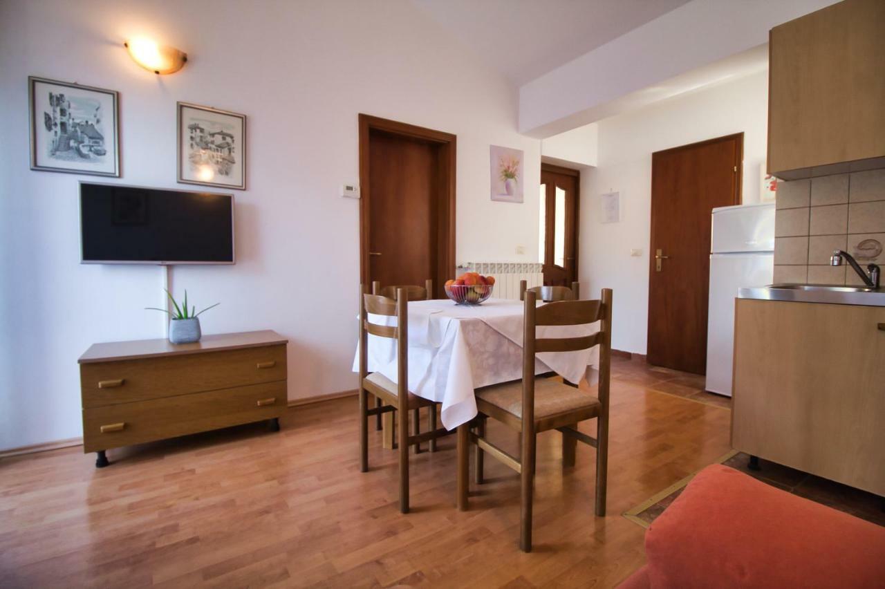 Apartments Si Rovinj Exteriör bild